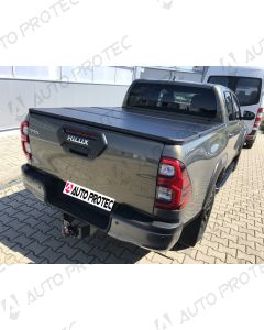 AutoProtec třídílný pevný skládací kryt – Toyota Hilux
